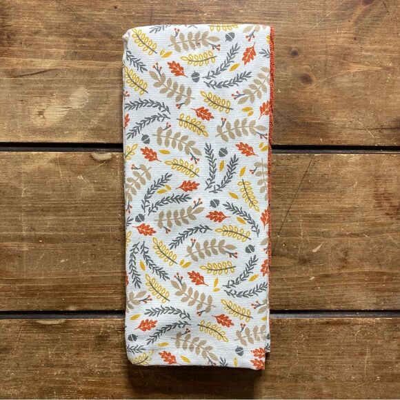 NWT Kitchen Towels Set of 2 Thanksgiving Fall Home Decor Orange White - Picture 4 of 7